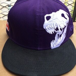 New Era NBA Toronto Raptors OG Retro Purple/Black/White/Red Suede Cotton size 8